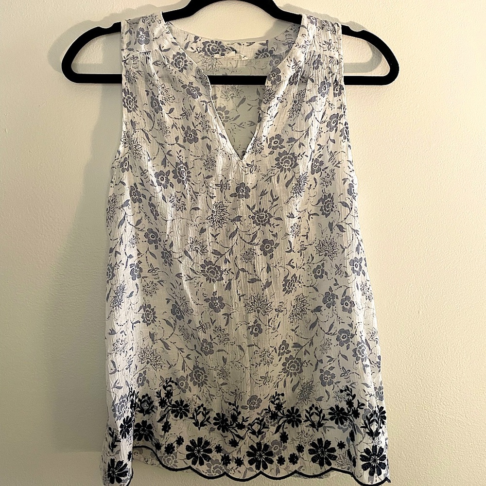 Navy and White Tank | E&M | Size Small